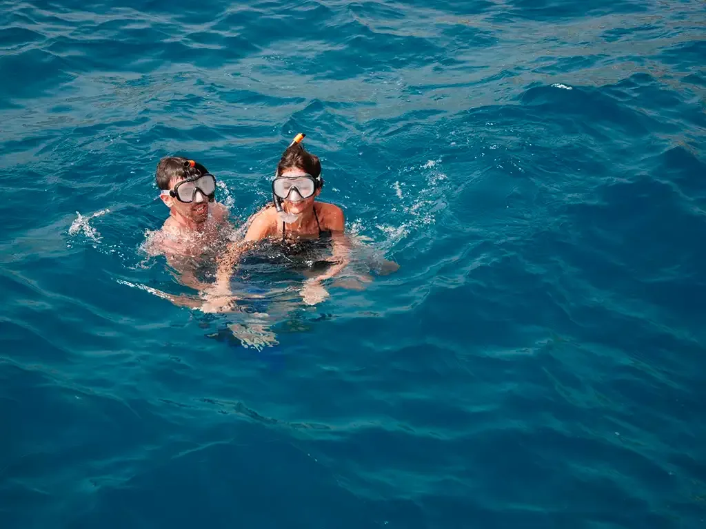 Blue Ocean Yacht Charter 4