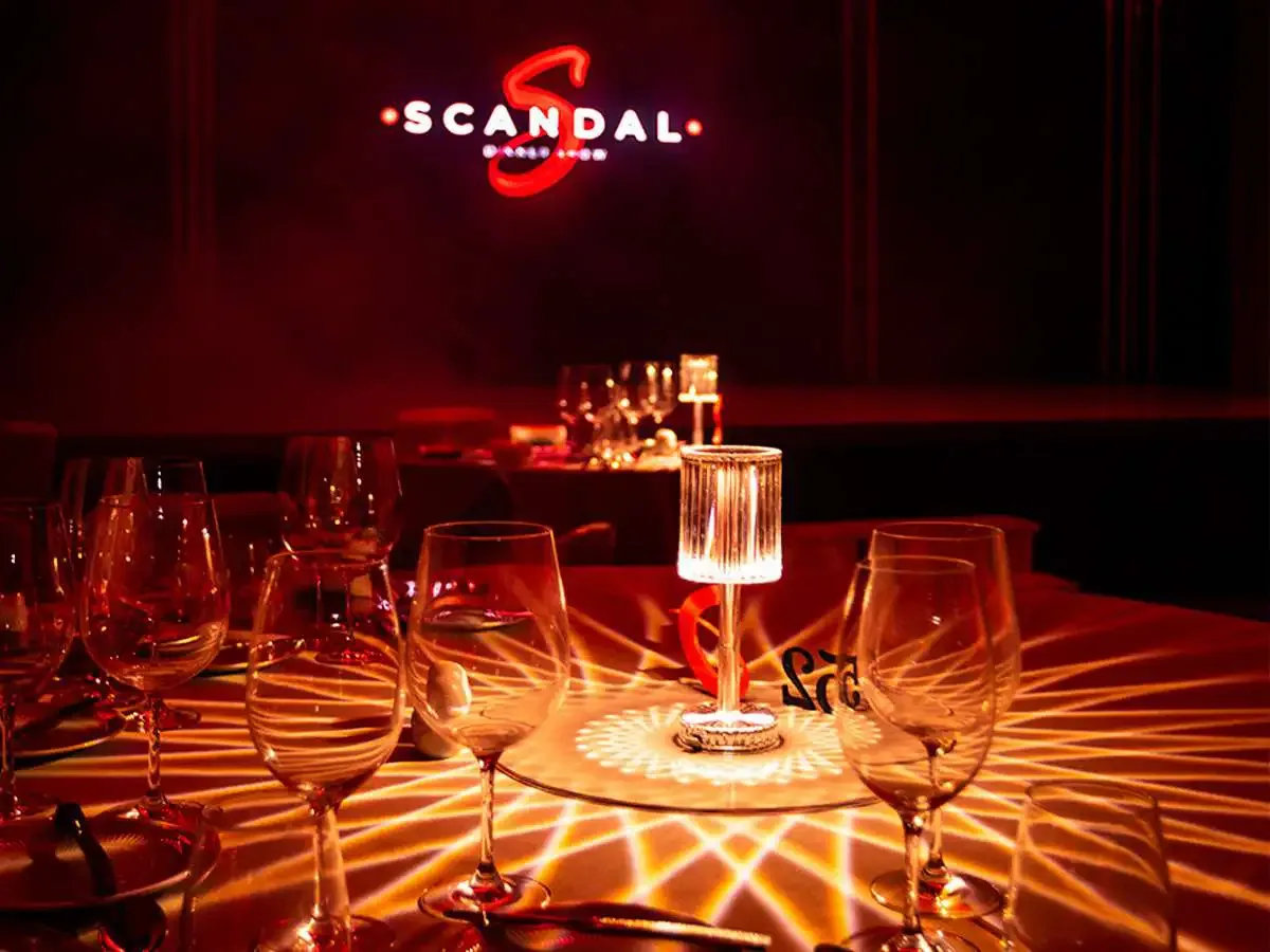 Scandal Dinner Show 11