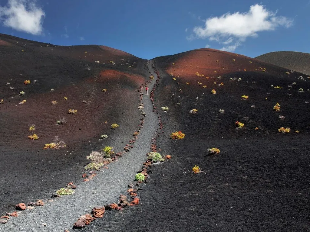 La Palma: Caldera de Taburiente and Tajogaite Volcano 2
